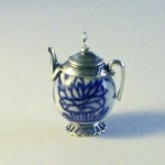 B&White teapots 004